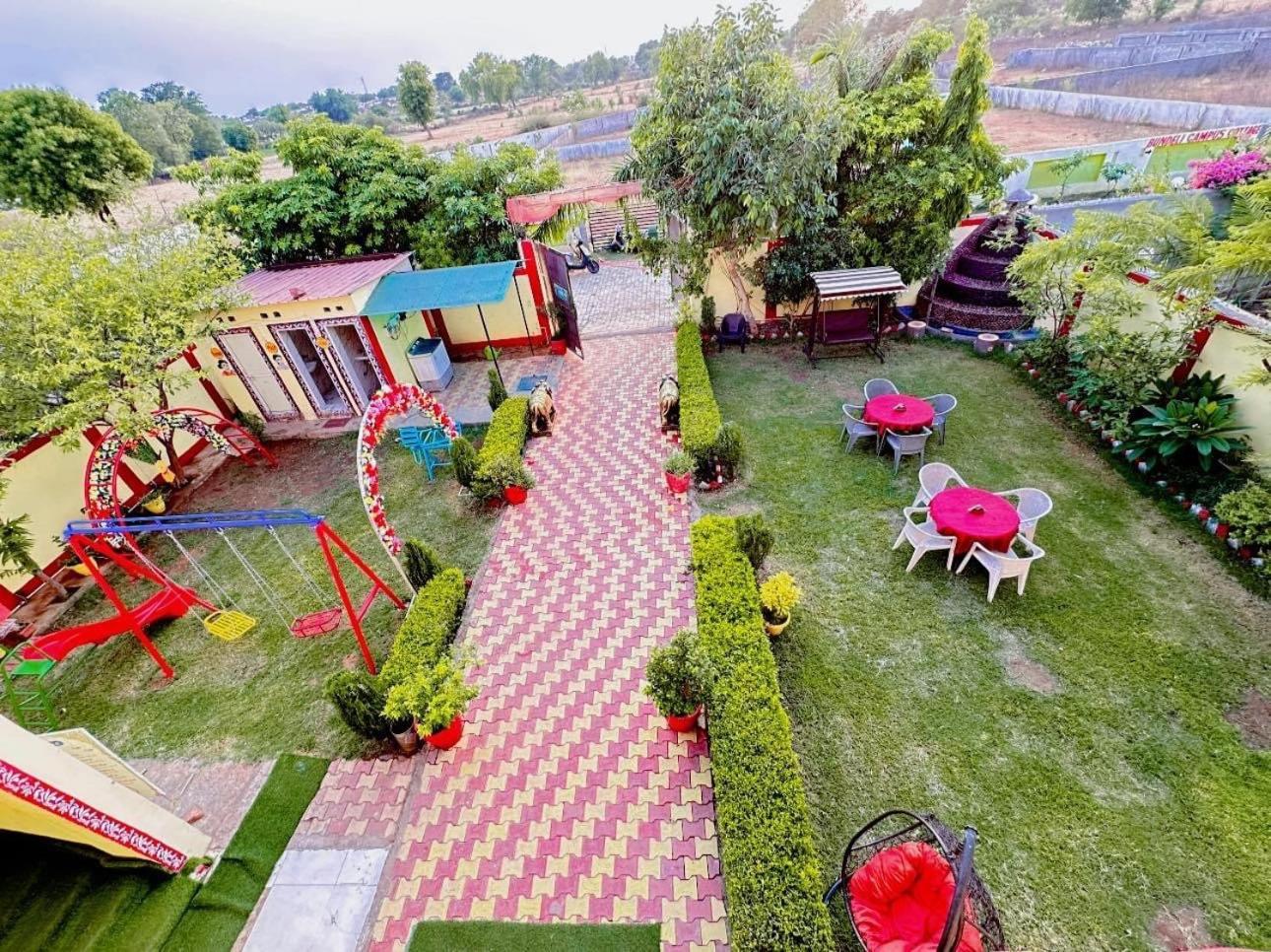 Bundeli Farm Resort & Banquet Orchha Exteriér fotografie