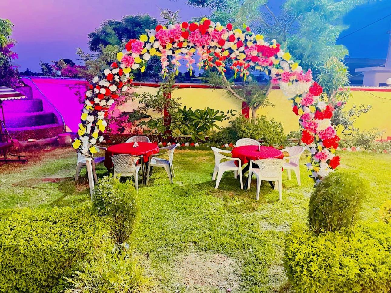Bundeli Farm Resort & Banquet Orchha Exteriér fotografie